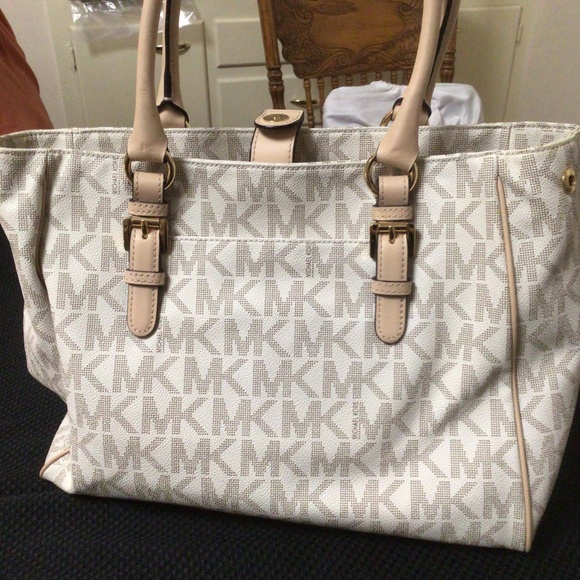 MICHAEL Michael Kors Jet Set Vanilla Medium Work Tote - Picture 2 of 3